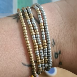 Ensemble de 5 bracelets en perles de rocaille